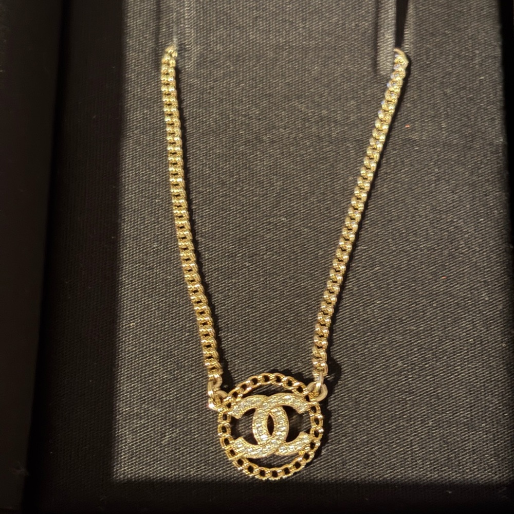 CHANEL Gold Chain Necklace with Iconic Pendant